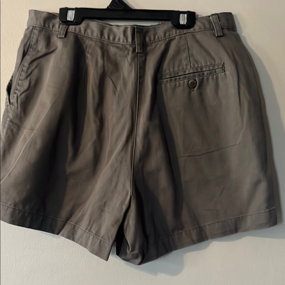 Dress Barn Gray Flat Front Shorts - Picture 3 of 4
